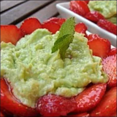 De quel pays la crème aux avocats et aux fraises est-elle une spécialité ?