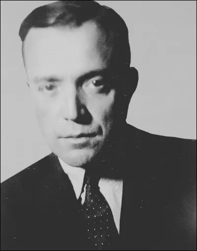 Premier ministre du gouvernement collaborationniste sous l'occupation nazie, il est condamné à 18 ans de prison après la guerre par le régime communiste.
Qui est-ce ?