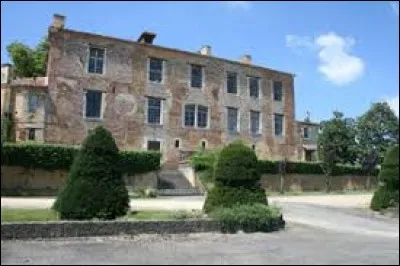 Petit tour en Occitanie, à Bascous. Nous sommes dans le département ...