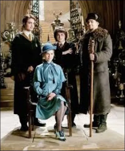 Avec qui Harry est-il à égalité au moment d'entrer dans le labyrinthe lors de la troisième tâche ?