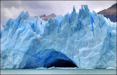 De quel type font partie les plus grands glaciers ?