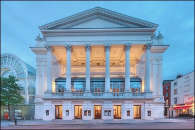 Si vous êtes à l'Opéra Royal de Covent Garden, dans quelle ville vous trouvez-vous ?