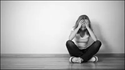 Être tombé très bas moralement :