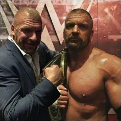 Lequel de ces surnoms n'appartient pas à Triple H ?