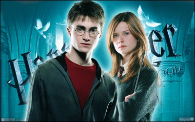 Hinny. Formant un des plus célèbres couples de la saga littéraire "Harry Potter", Harry et Ginny se mettent à sortir ensemble à partir du cinquième livre.