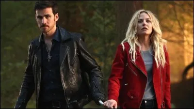 Captain Swan. Après plusieurs relations amoureuses ayant toutes finies en échec, Emma, l'héroïne de la série "Once Upon a Time", se rapproche de Killian Jones, avec qui elle aura un fils dans la septième saison.