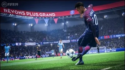 Quand est sortie la première version de FIFA, et sur quelle console ?
