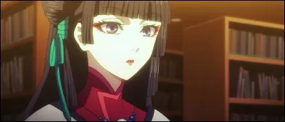 Que fait Himiko des armes maudites qu'elle récupère lorsqu'elle bat un Busoma ?