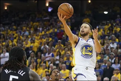 Qui est ce joueur des Golden State Warriors ?