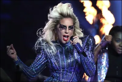 Dans quelle saison de la série "American Horror Story" Lady Gaga obtint-elle un rôle pour la première fois ?