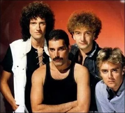 Selon le titre d'une chanson de Queen, comment est la 'radio' ?