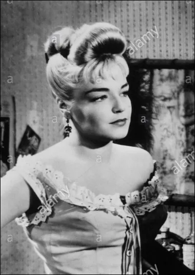 "Un arbre, par dessus le toit..."
La berce, disait Verlaine autrefois 
"...dans le ciel qu'on voit".
Son vin est né de ferments,
Son huile de déboisement.
C'est aussi un ornement : 
En or, c'est un honneur !
D'une paire, elle sert au nageur...
Ajoute un "-ade" pour découvrir
Le scrabble au prince du rire !

Qui suis-je ?