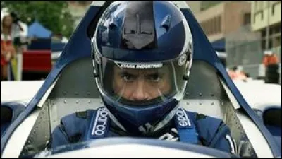 À quel célèbre grand prix de Formule 1 Tony Stark participe-t-il ?
