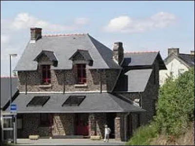 Ancienne commune Bretillienne, La Chapelle-du-Lou se situe en région ...