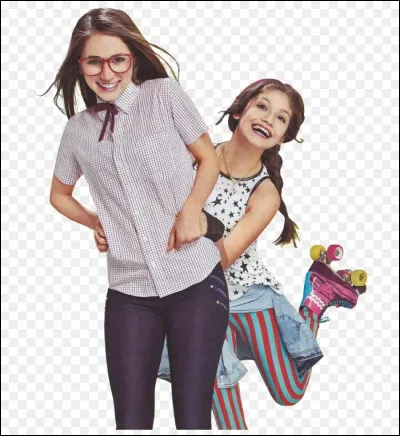 Qui dit à Luna que Simon est amoureux d'elle ?