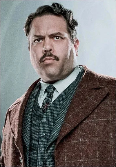 Comment s'appelle "le moldu" souvent présent tout au long du film ?