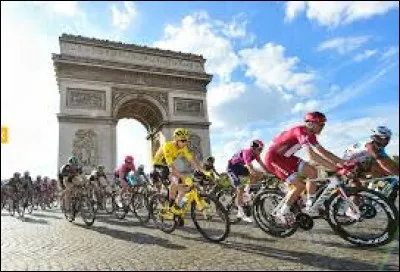 Le premier Tour de France a eu lieu en 1909.