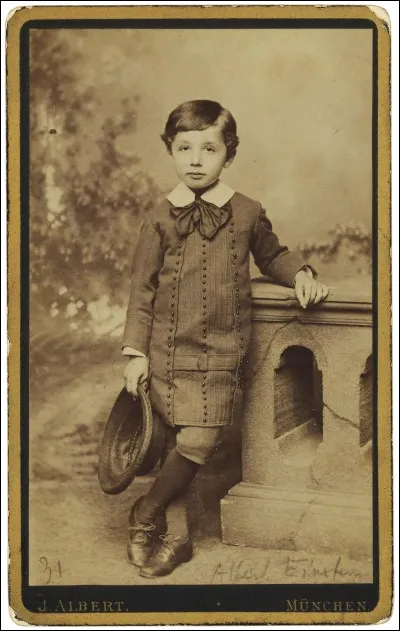 Comment est appelé le coefficient de proportionnalité ? Comment se note-t-il ?