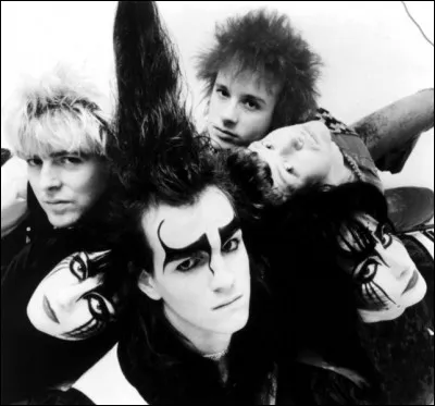 Doctor and the Medics a repris ''Spirit in the Sky'' de Norman Greenbaum. Qui pilotait l'avion appelé Spirit of Saint Louis ?