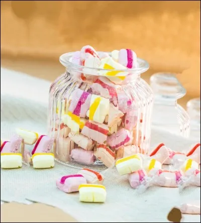 Qui fredonnait "Les Bêtises" ?