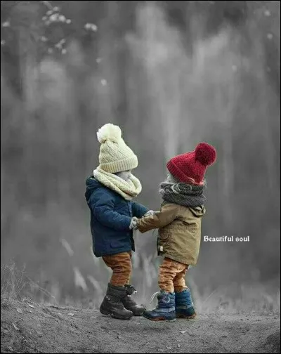 Selon l'expression, à quoi correspond moins de deux ?