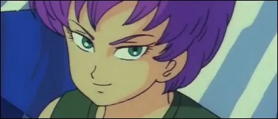 Comment se surnomme le colonel du Ruban rouge qui vide le coffre-fort de l'organisation avant de se faire la malle ?