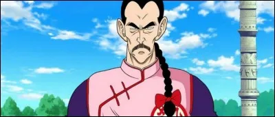 D'ailleurs, au dos de son costume, il est écrit :