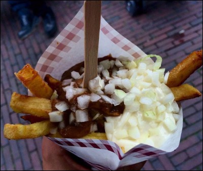 Ces frites-ci se nommeraient aux Pays-Bas, "en guerre", mais pourquoi, on ne le sait ! Quel est leur nom original ?