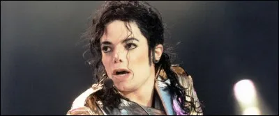 En 2016, Michael Jackson annonce son grand retour sur scène via les réseaux sociaux.