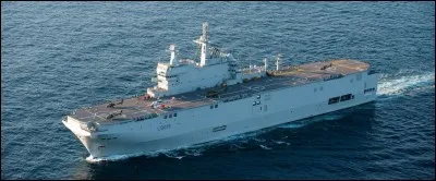Courant 2019, les navires de classe Mistral de la Marine nationale, ont changé leur appellation, pour devenir des P.H.A ou porte-hélicoptères amphibie.