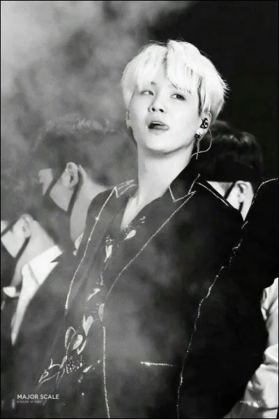 Quel sport pratique Suga ?