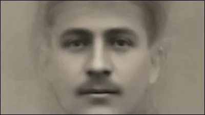 Un nouveau type de rayonnement découvert en 1895 a été baptisé rayon X, car...