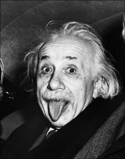 Quel était le prénom du physicien/théoricien Einstein ?