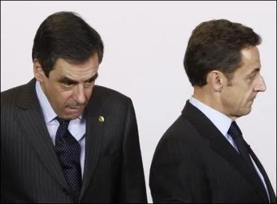 Non, la taxe carbone ne va pas disparatre. Mais la nouvelle mouture prvue par Sarkozy gne Fillon :