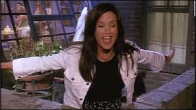 Comment s'appelle l'actrice qui joue le rôle de Monica dans la série Friends ?