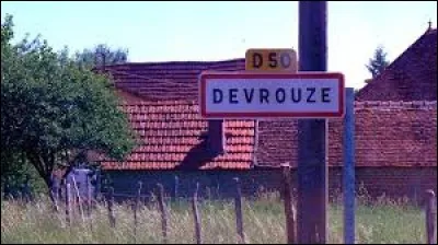 Nous sommes en Sa&ocirc;ne-et-Loire &agrave; l'entr&eacute;e de Devrouze. Village de la Bresse louhannaise, il se situe en r&eacute;gion ...