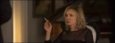 Quel personnage est interprété par Jessica Lange dans la saison 1 ?