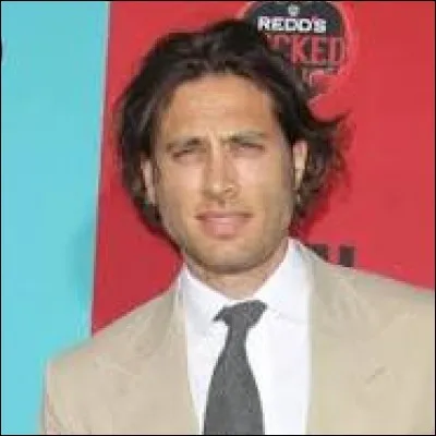 La série a été créée par Brad Falchuk et ...