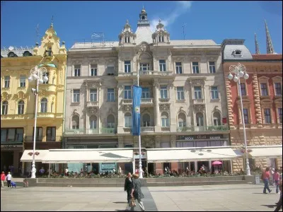 Nous voici sur la place Ban Jelacic. Quelle est cette capitale europ&eacute;enne ?