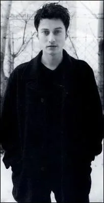 Ink se fait tuer par le hros dans l'adaptation en film de...