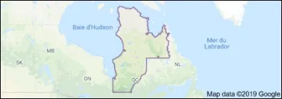 La Côte-Nord et le Nouveau Québec. Il y eu colonisation au nord du Golfe du St-Laurent dès le début du XIXe siècle. Si on considère un colon comme un paysan, l'agriculture très peu rentable rend la colonisation difficile... Quel projet a porté la population non autochtone à 40% des 44 561 habitants du Nord-du-Québec en 2016 ?
