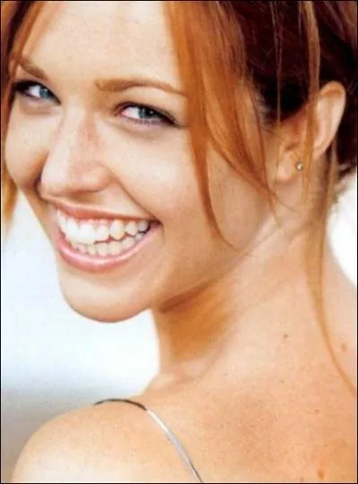 Qui peut-on entendre dans la chanson de Natasha St-Pier 'Tu Trouveras' ?