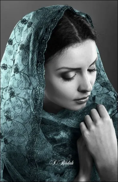 Paroles mythiques de Charles Aznavour : "Elle va mourir la mamma, ils sont venus ils sont tous là, même ceux du sud de L'Italie, y a même...... le fils maudit". Quel était le prénom de ce fils ?