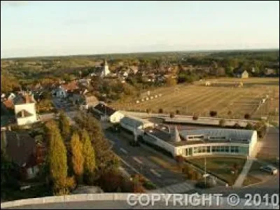 Je vous emmène maintenant dans le Centre-Val-de-Loire à Orchaise. Nous serons dans le département ...