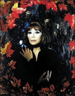 Le modle qui a pos est une chanteuse et actrice clbre. Qui est-ce ?