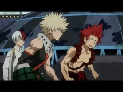 Pendant l'invasion de la SCA, Bakugou et Kirishima se battent contre des super-vilains et ils...