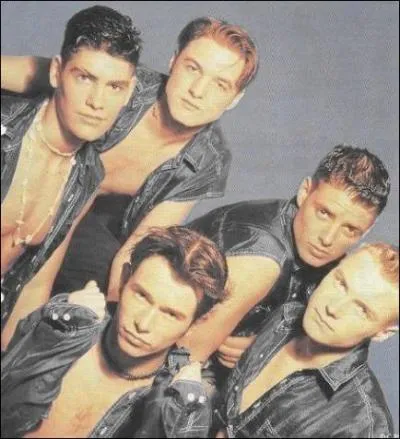 Boyzone tait un boys band irlandais. Eux aussi ont tent de s'attirer le public franais en faisant un duo avec ...