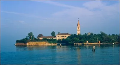 Quel est le nom de cette &icirc;le hant&eacute;e pr&egrave;s de Venise ?