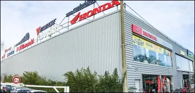 Quelle est l'une des sous-préfectures du département numéroté 59 ?