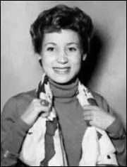 Qui a t la premire speakerine de la tlvision franaise ?